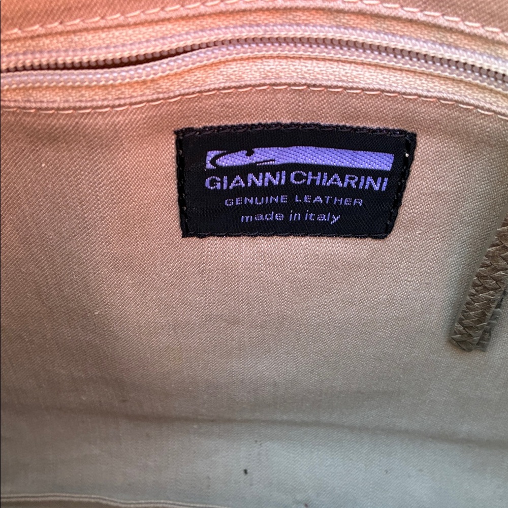 Gianni chairing made in Italy Elegant in Tan Women's Bag - Picture 5 of 7